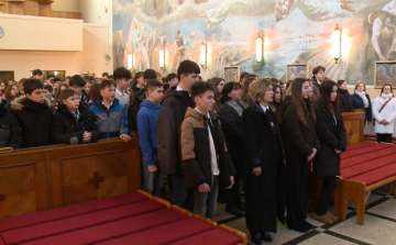 Több száz diák szavalta egyszerre a Himnuszt Győrben