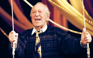 A színészlegendára emlékeznek a Nemzeti Színházban