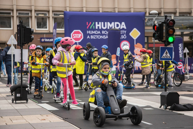 Remek programokkal várják a győrieket a Mobilisben