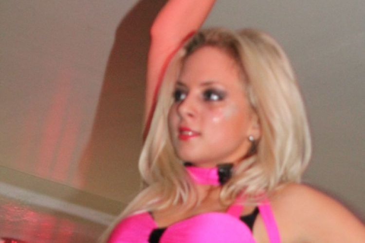 2013.11.22.Szombat Mamma Mia FeelharmonX Dj:Balage fotók.árpika