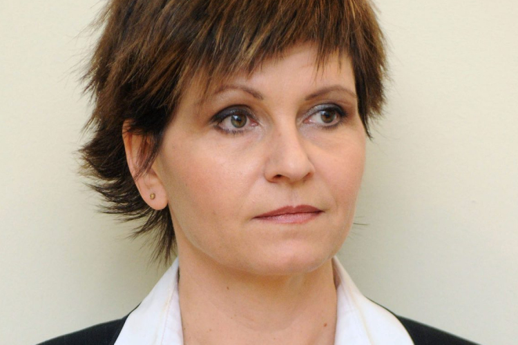 Kálmán Olga élő adásban förtelmesen dicsekedett 4 milliós fizetésével