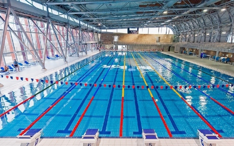 Bezár az Aqua Sportközpont és a Magyar Vilmos uszoda is