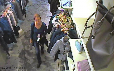 Keresik a hölgyet, aki ruhát lopott