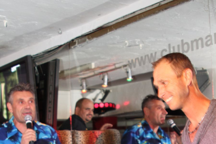 2013.09.20 Péntek Mamma Mia Irigy Hónaljmirigy Dj:Ice Fotók:árpika