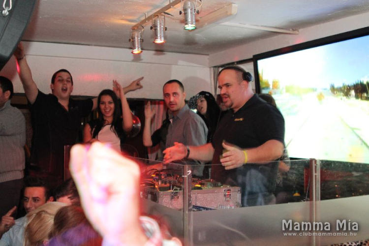 2013.11.29.Péntek Mamma Mia Nagy Feró Dj:Ice Fotók:árpika