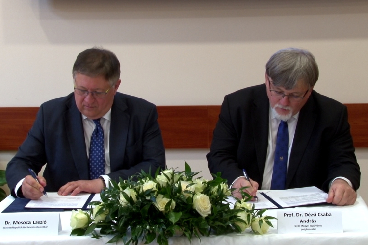 Egymilliárd forint érkezik Győrbe