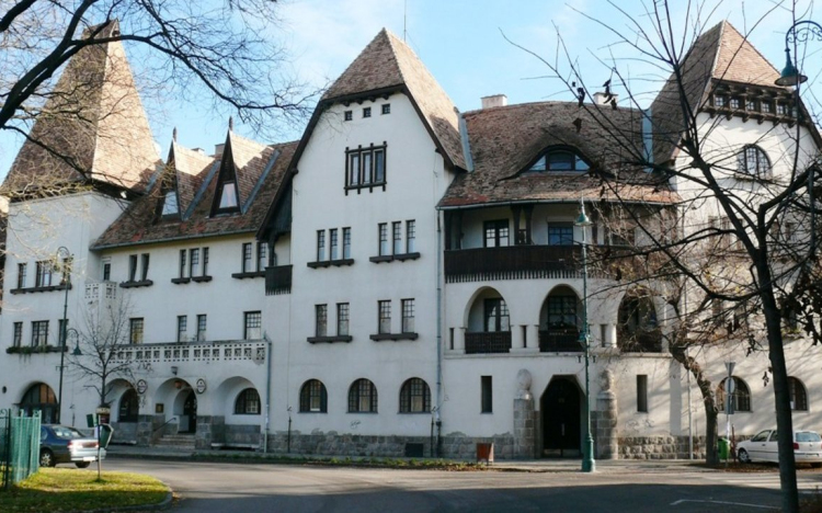 Örömhír a Barátok közt nézőinek! 