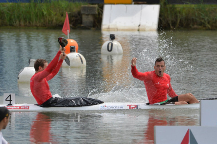 A győri kajakos duó nyerte a 200 méteres szétlövést 
