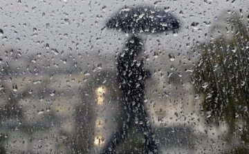 Záporok, zivatarok jönnek délutántól