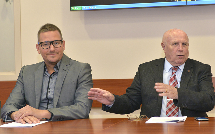 MÁR PÁLYÁZHATNAK A CIVILEK, AZ EGYHÁZAK ÉS A KÖZNEVELÉSI INTÉZMÉNYEK IS