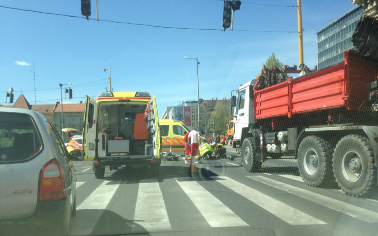 Baleset a Baross híd lábánál