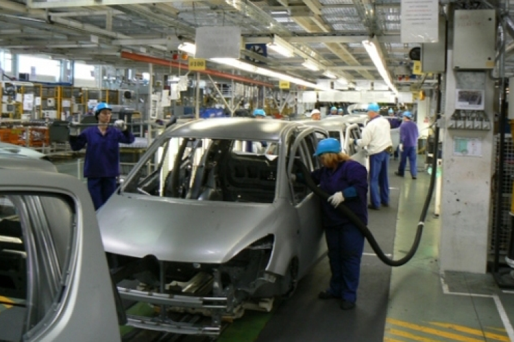 Több mint félmillió autó készült tavaly Magyarországon