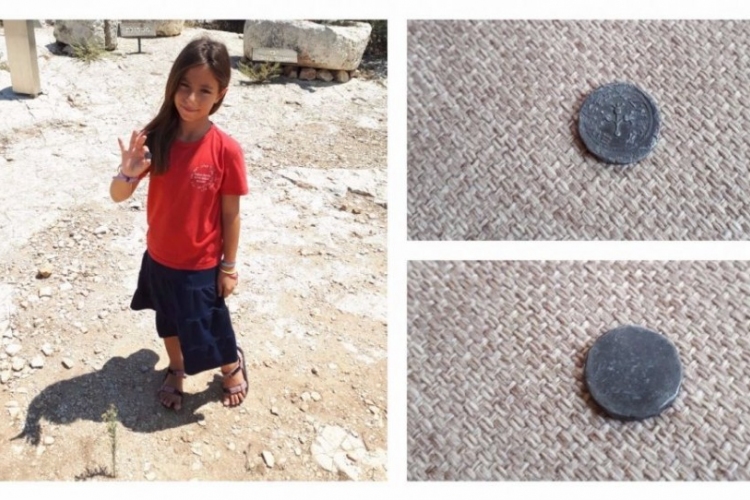 Kétezer éves érmének néztek egy múzeumi szuvenírt