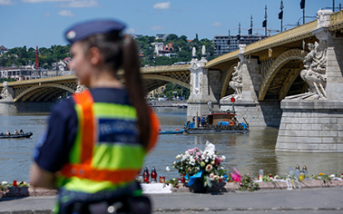 Hajóbaleset: keresőkutyákkal találtak rá három áldozatra