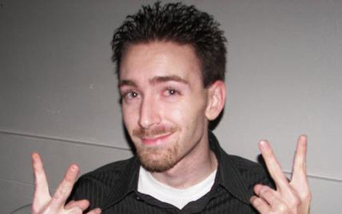 Bármire megváltoztatná 12.000 dollárért a nevét egy férfi