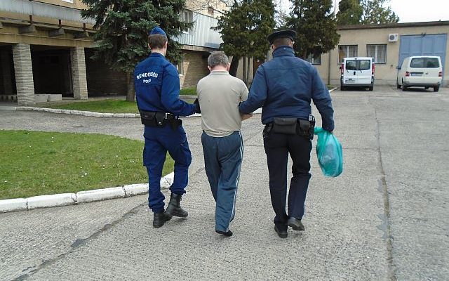 Lezárta a rendőrség a győri késelő aktáját