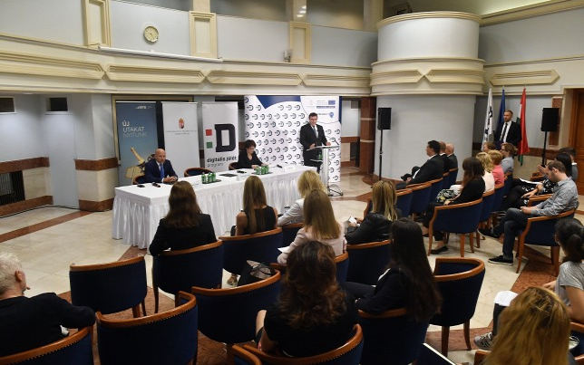 Szeptembertől igényelhető a digitális jólét hitelprogram