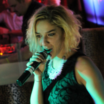 2013.12.20.Péntek Mamma Mia Danics Dóra Dj:Ice fotók:árpika