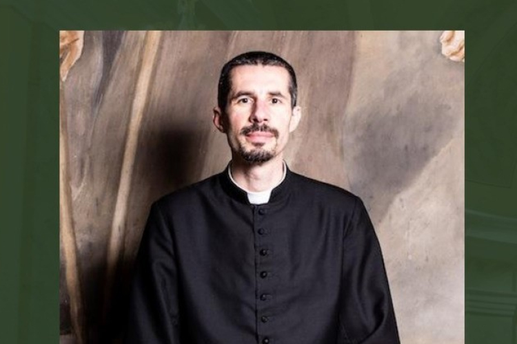 Öt falunak lett a plébánosa