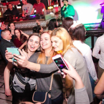 2017.03.03.Mamma Mia Retro Friday&Groovhouse Dj:Hubik