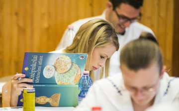 Kevesebb lesz a tananyag történelemből