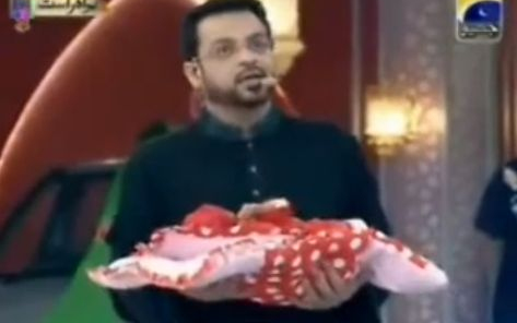 Elképesztő! Újszülött babát lehetett nyerni a tévében!