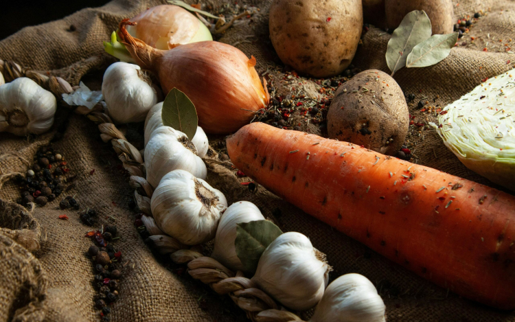 Figyelem! Érkezik a nyugdíjasoknak szánt élelmiszer-utalvány