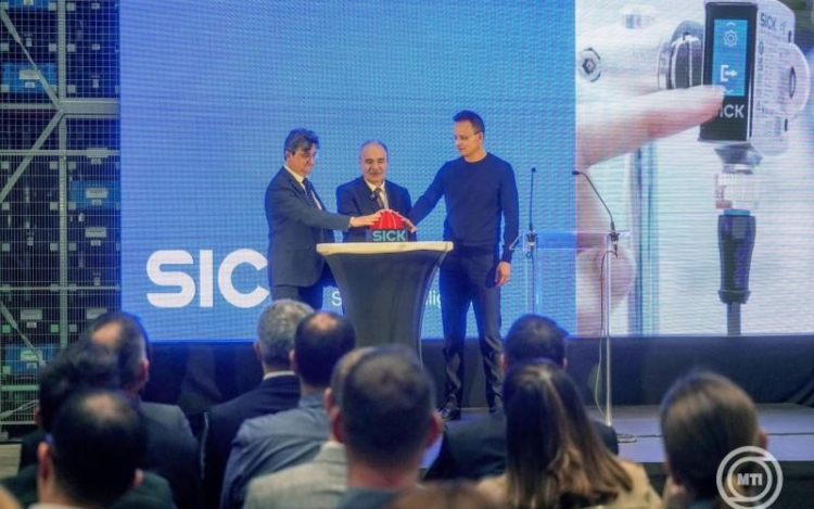 A SICK Kft. beruházása nyomán háromszáz új munkahely jött létre Kunszigeten