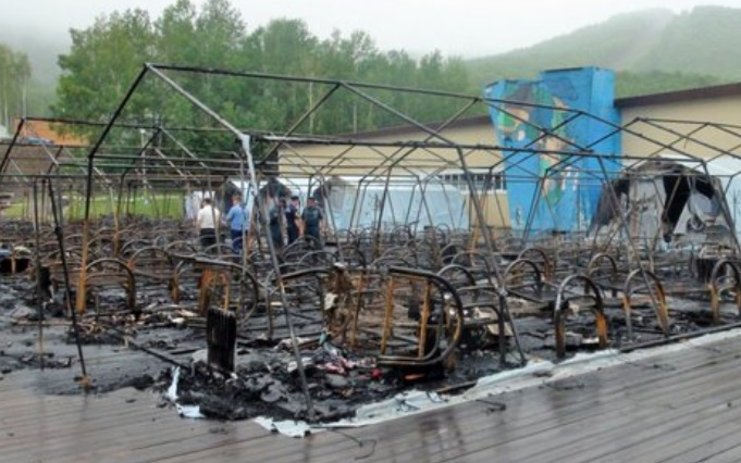 Leégett egy sátortábor Oroszországban, három gyerek meghalt