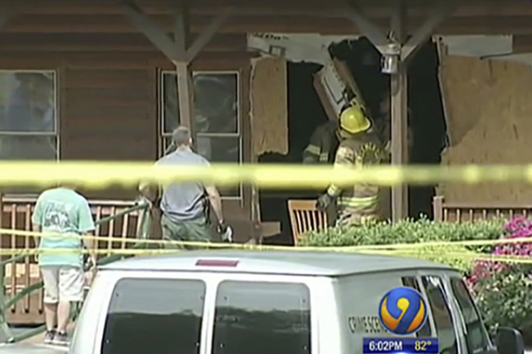 Étterembe gázolt egy férfi az Egyesült Államokban