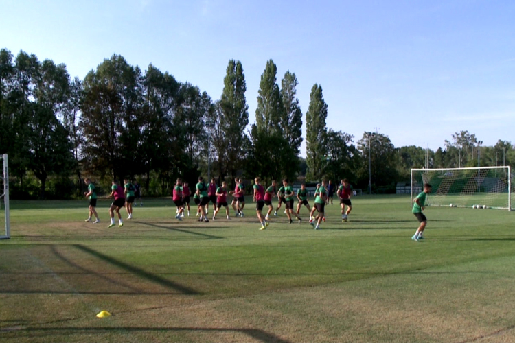 Győzelemmel kezdenének