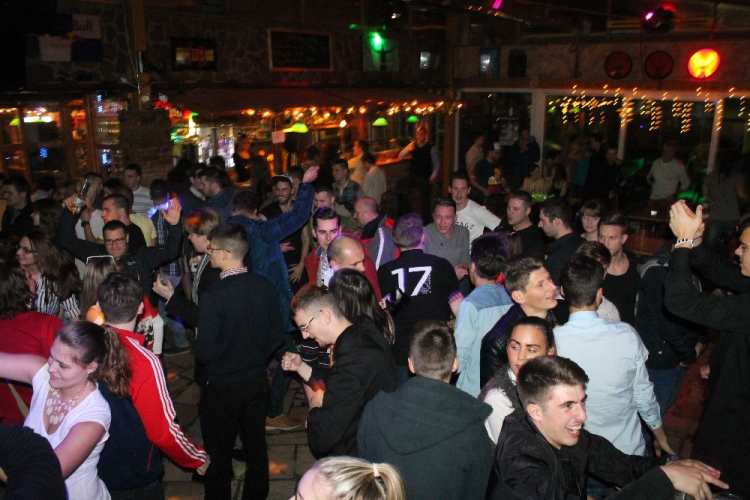 2014.12.17 szerda Lapos Dj:Marcee & Dj:Lisztes fotók:árpika