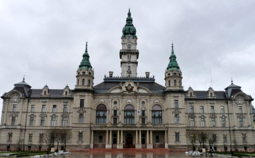 MEGHIBÁSODÁS MIATT NEM ÜZEMEL A TORONYÓRA