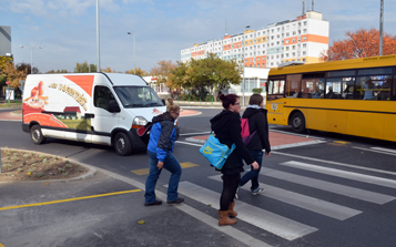 Átadták a Kodály-Földes körforgalmat 
