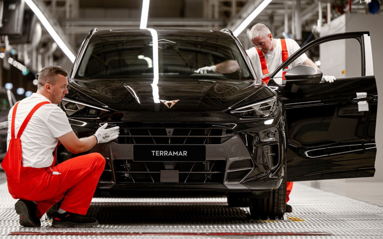 Az Év Magyar Autója 2025 díjat a Győrben gyártott Cupra Terramara nyerte