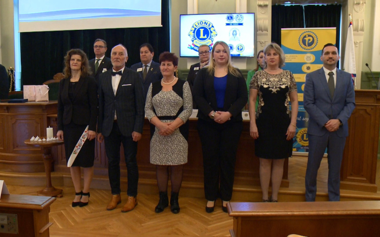 Győrbe látogatott a Lions világelnöke, új tagokat is avattak