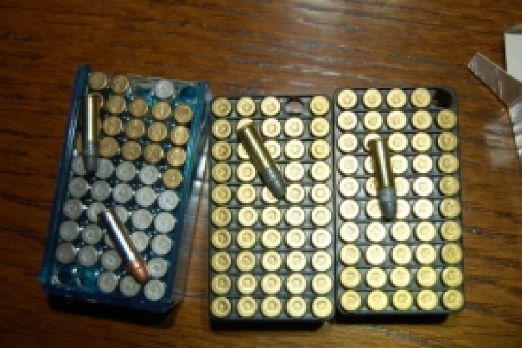Lőszereket találtak egy soproni férfi házában - videóval, képekkel
