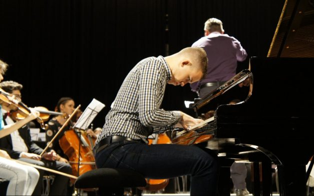 Győri fiatal lett harmadik a Nizzai Nemzetközi Zongoraversenyen