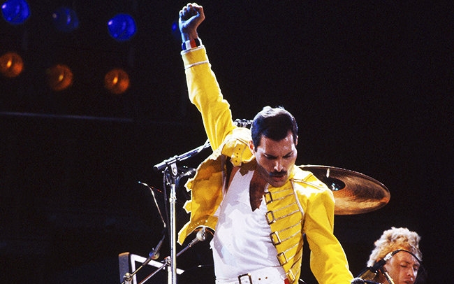 Film készül Freddie Mercury életéről