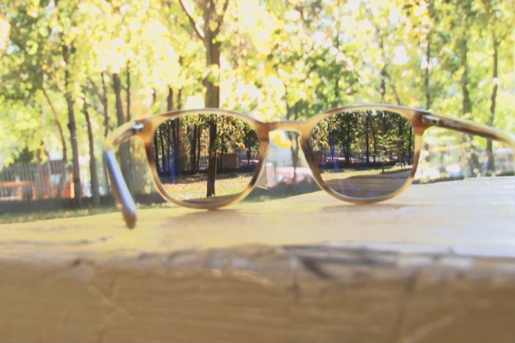 Október a látás hónapja