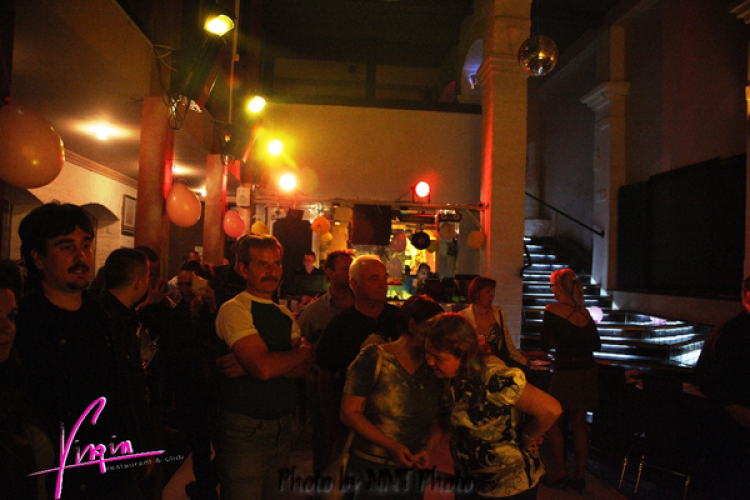 Virgin születésnapi buli