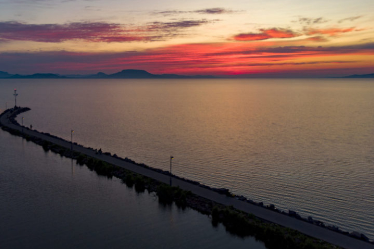 Közel másfél millió olvasói csúccsal zárt szezont a likebalaton.hu