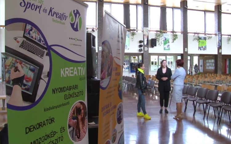 Magyarból már túl vannak az írásbelin