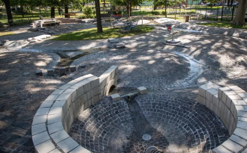 Gyereknapon nyit a „vizes” játszótér