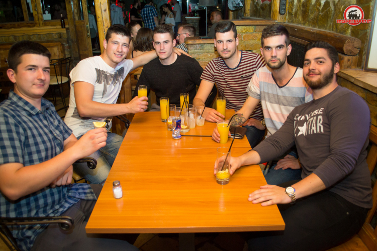 LAPOS_BULIFOTÓK_05.31.