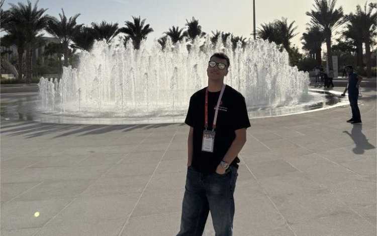 Győri diák a világ élvonalában: A Jedlikből Abu-Dzabiba vezet Simita Márk útja