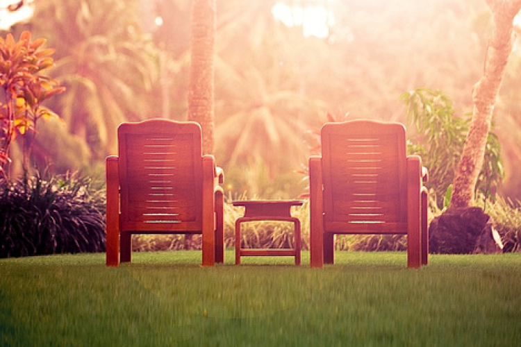 Csapdába ejtette a napozószék