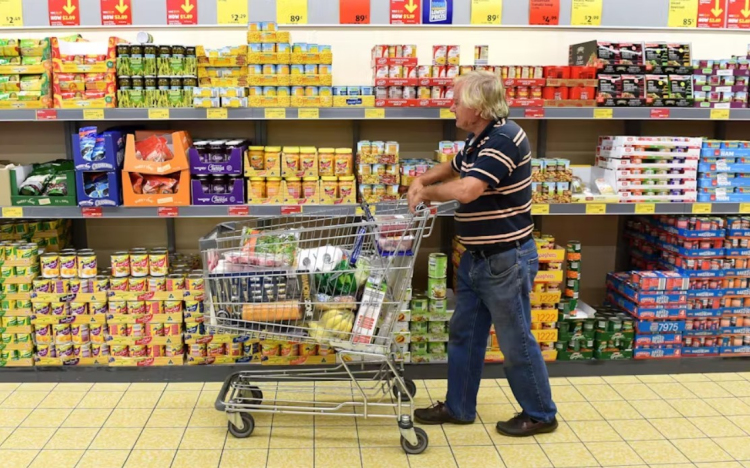 Hogyan lesznek nyitva a boltok szilveszterkor?