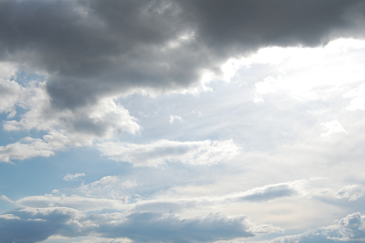 Több figyelmeztetést visszavont és mérsékelt a meteorológia