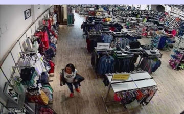 Lopás miatt keresik őket